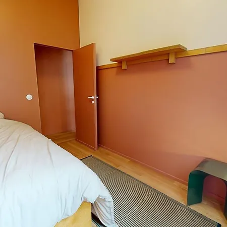 Cosy 2-bed Flat Near Moulin Rouge